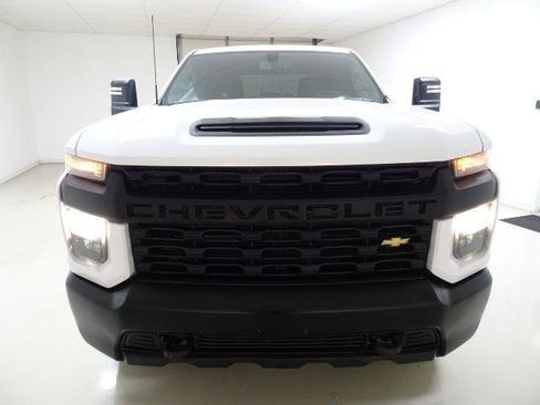 Used 2020 Chevrolet Silverado 2500 W/T w/ WT Convenience Package image 2