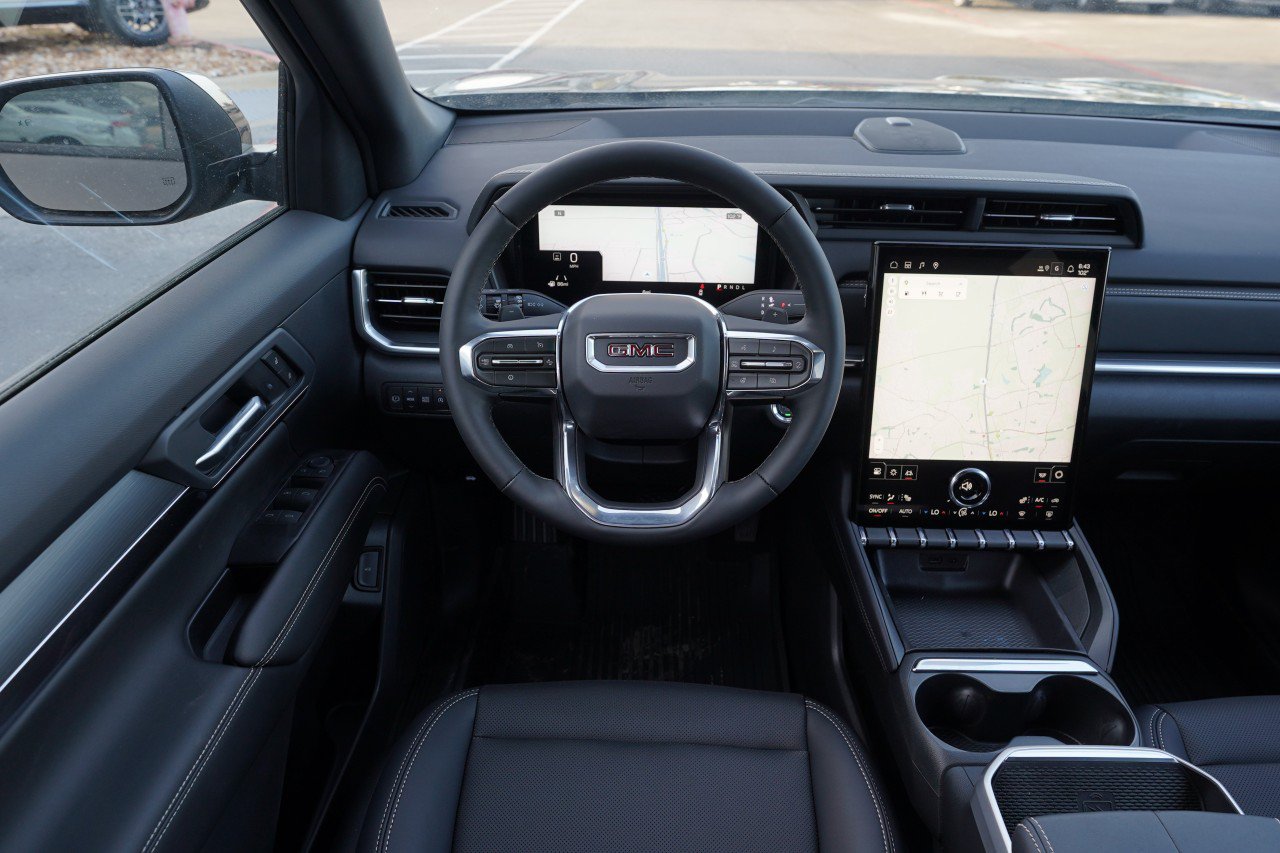 New 2027 GMC Terrain Elevation w/ Elevation Premium Package FWD image 9