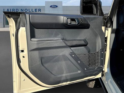 New 2025 Ford Bronco Badlands image 25