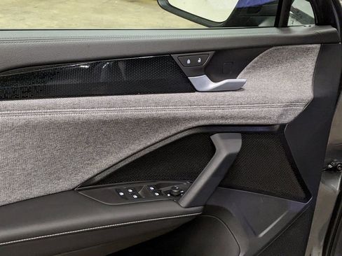 New 2026 Volkswagen Tiguan S image 10