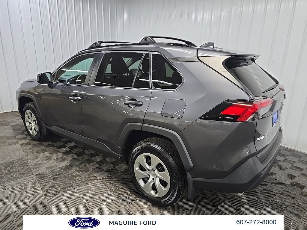 Used 2021 Toyota RAV4 LE AWD/4WD image 9