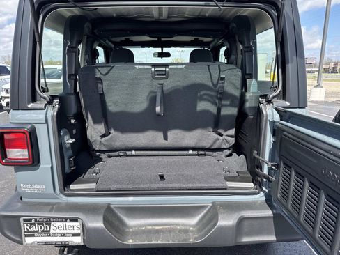 New 2026 Jeep Wrangler Sport AWD/4WD image 7