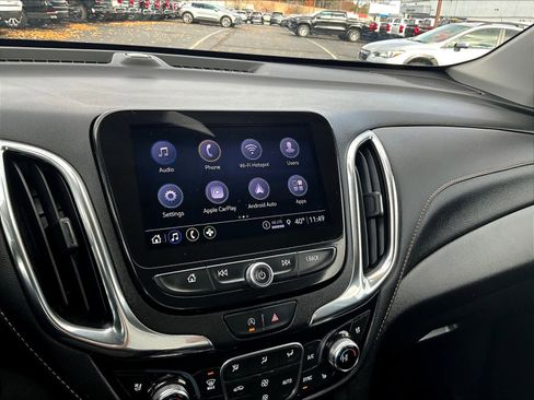 Used 2022 Chevrolet Equinox Premier image 18