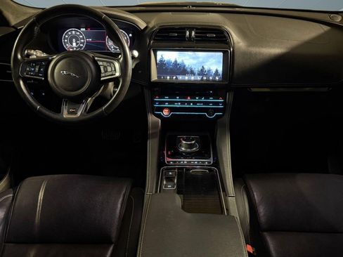 Used 2019 Jaguar F-PACE S AWD/4WD image 24