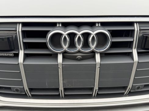 Used 2024 Audi A6 3.0T allroad Prestige AWD/4WD image 3