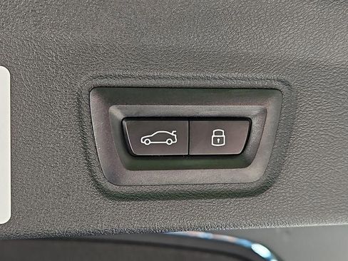 Used 2025 BMW i4 xDrive40i image 29