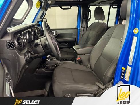 Used 2022 Jeep Wrangler Unlimited Sport AWD/4WD image 12