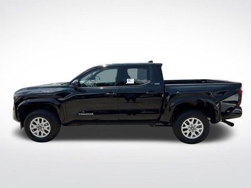 Used 2026 Toyota Tacoma SR5 w/ SR5 Upgrade Package AWD/4WD image 6