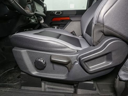 Used 2024 Ford Bronco Big Bend w/ Sasquatch Package AWD/4WD image 34