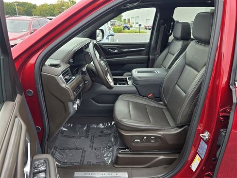 Certified 2024 GMC Yukon Denali image 14