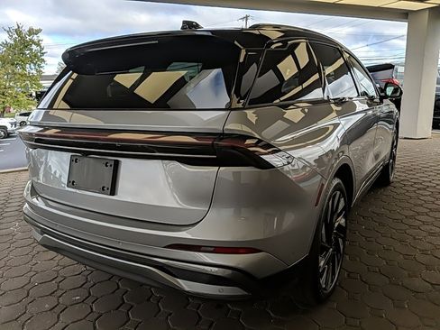 Certified 2024 Lincoln Nautilus Reserve w/ Equipment Group 202A image 5