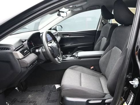 Used 2025 Toyota Camry LE FWD image 7