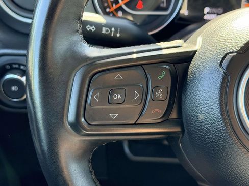 Used 2022 Jeep Wrangler Unlimited Sport AWD/4WD image 11