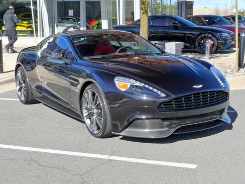 Used 2014 Aston Martin Vanquish Coupe image 3