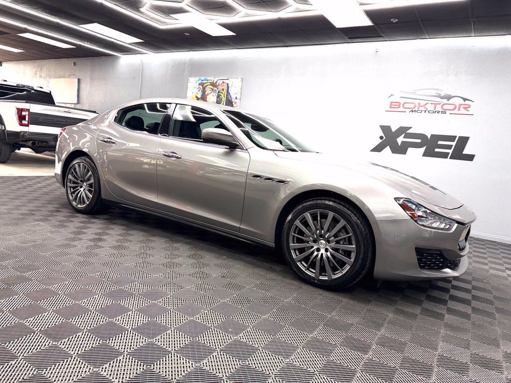 Used 2021 Maserati Ghibli RWD image 2