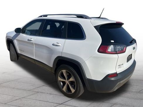 Used 2019 Jeep Cherokee Limited image 4