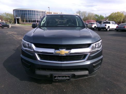 Used 2019 Chevrolet Colorado W/T w/ WT Convenience Package AWD/4WD image 5