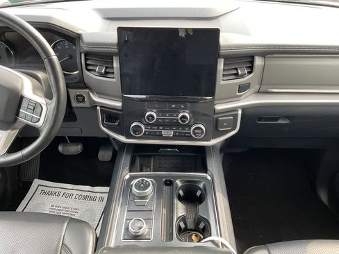 Used 2022 Ford Expedition XLT AWD/4WD image 14