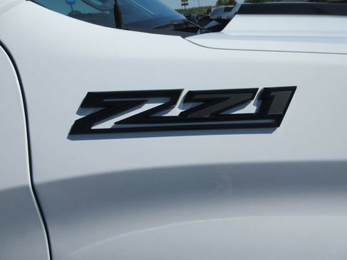 Certified 2024 Chevrolet Silverado 1500 Custom Trail Boss w/ LPO, Dark Essentials Package image 10