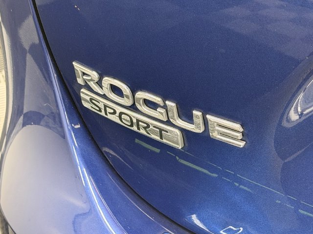 Used 2021 Nissan Rogue Sport SV FWD image 9