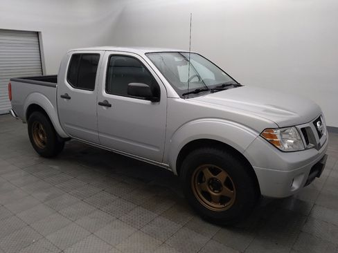 Used 2019 Nissan Frontier SV RWD image 11