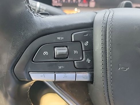 Used 2021 Cadillac Escalade Sport Platinum w/ LPO, ONYX Package image 27