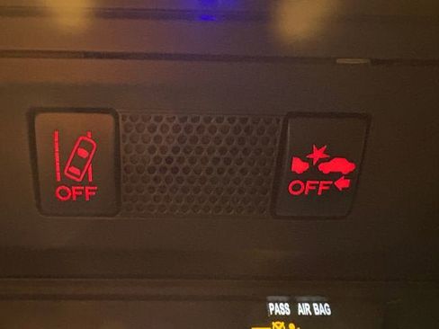 Used 2022 Subaru Impreza 2.0i Sport image 11