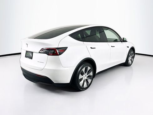 Used 2022 Tesla Model Y Long Range AWD/4WD image 9