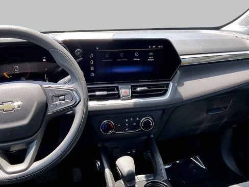 Used 2025 Chevrolet TrailBlazer LS w/ LS Convenience Package FWD image 7
