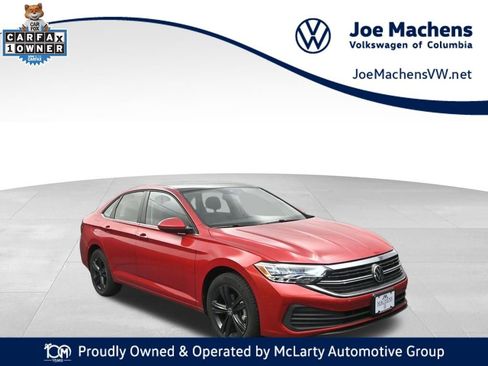 Used 2023 Volkswagen Jetta SE w/ Panoramic Sunroof Package FWD image 1