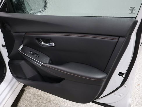 Used 2023 Nissan Sentra SR image 25