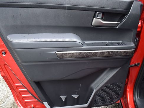 Certified 2024 Toyota Tacoma Limited w/ Limited Package (LT) image 19