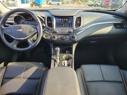 Used 2017 Chevrolet Impala Premier FWD image 9