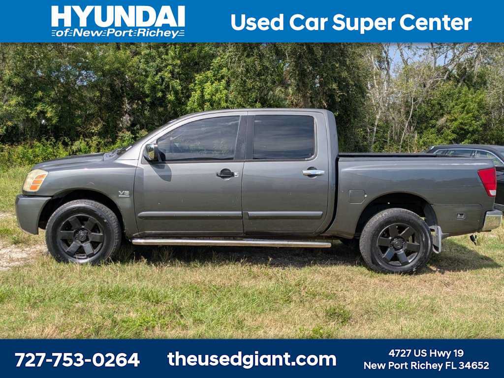 Used 2004 Nissan Titan LE AWD/4WD image 2