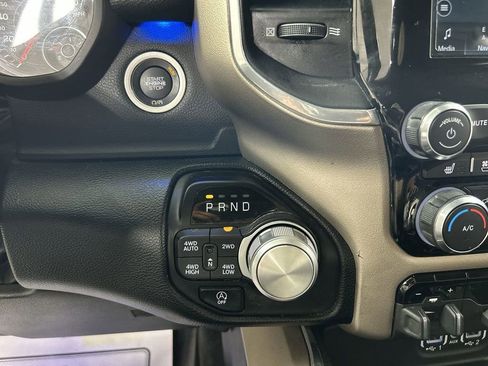 Used 2022 RAM 1500 Laramie AWD/4WD image 18