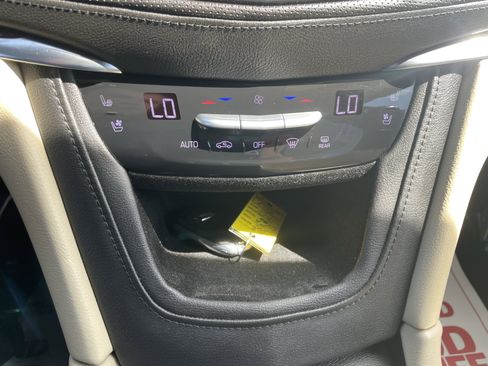 Used 2017 Cadillac XT5 Premium Luxury w/ Driver Assist Package AWD/4WD image 23