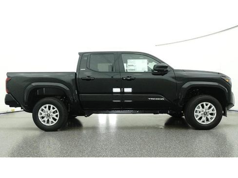 New 2026 Toyota Tacoma SR5 image 27