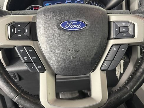 Used 2019 Ford F350 Lariat w/ Chrome Package image 16