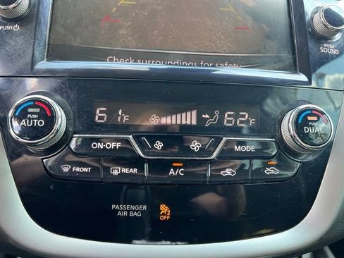 Used 2021 Nissan Murano SV FWD image 19