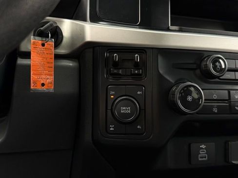 Used 2025 Ford F250 XLT w/ FX4 Off-Road Package AWD/4WD image 24