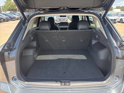 Used 2026 Volkswagen Tiguan SE AWD/4WD image 28