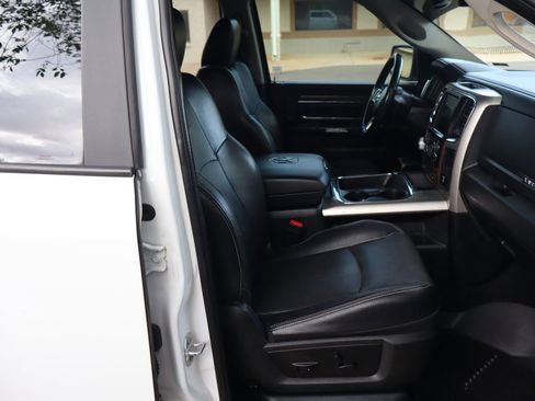 Used 2017 RAM 1500 Laramie w/ Convenience Group AWD/4WD image 22