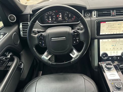 Used 2020 Land Rover Range Rover HSE image 13