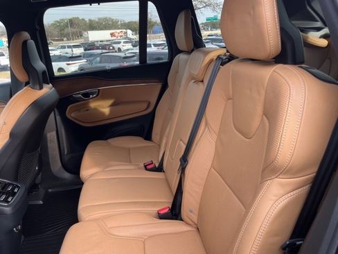 Used 2017 Volvo XC90 T6 Inscription w/ Vision Package image 9