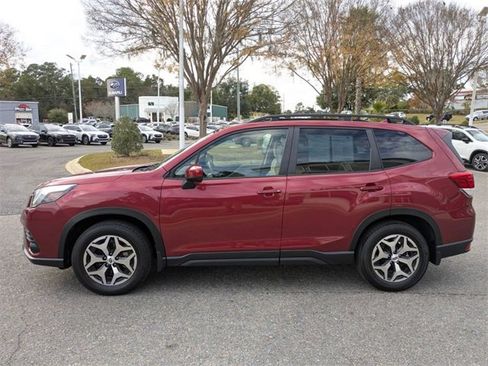 Certified 2023 Subaru Forester Premium image 7