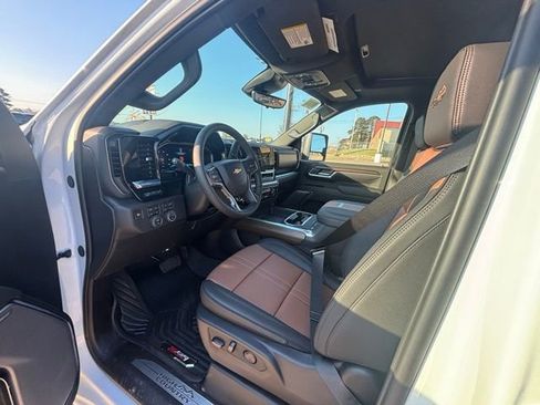 New 2026 Chevrolet Silverado 2500 High Country w/ High Country Premium Package AWD/4WD image 11