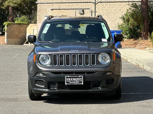 Used 2017 Jeep Renegade Sport w/ Power & Air Group FWD image 8