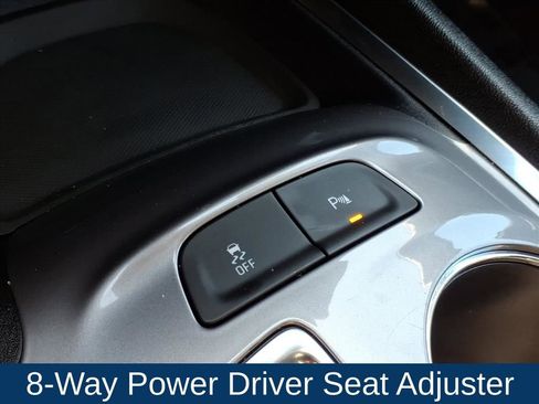 Used 2024 Chevrolet Malibu LT FWD image 8