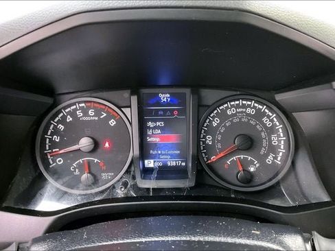 Used 2020 Toyota Tacoma SR image 24