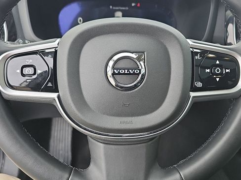 Used 2025 Volvo V60 B5 Cross Country Plus image 15